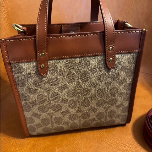 Coach monogram field tote 22 customized - Picture 4 of 8